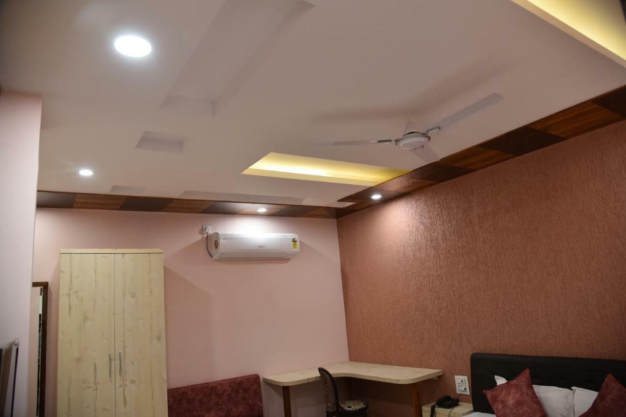 Hotel Pushpanjali Bhopal Exterior photo